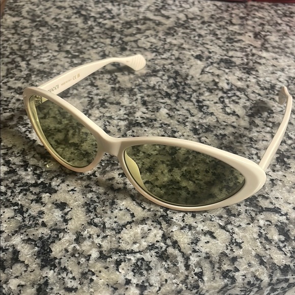 Gucci Women’s Cream Sporty Polarized Wraparound Sunglasses - Picture 1 of 9